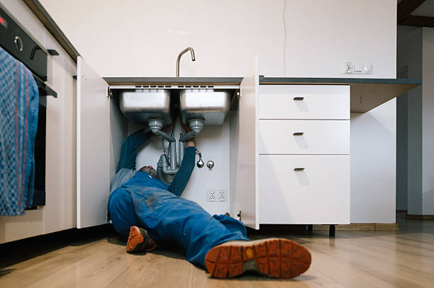 Professional Leak Detection technician working in Weaverville, CA